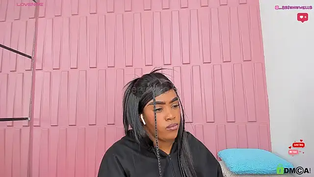 Briana Wells  online show from February 13, 2025, 1:37 pm