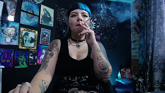 Snapshot of Yourmadame_P chatting on February 7, 2025, 5:07 pm Yourmadame P online show from February 7, 2025, 5:07 pm