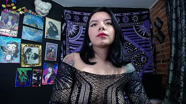 Yourmadame P online show from March 7, 2026, 2:41 am