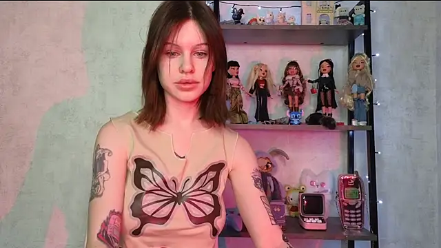 Snapshot of LisaDenvinn chatting on February 7, 2025, 5:31 am LisaDenvinn online show from February 7, 2025, 5:31 am