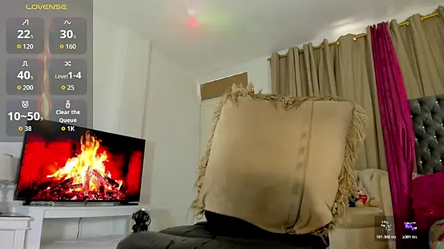 Snapshot of Samra_Naugthy chatting on March 19, 2026, 5:06 pm Samra Naugthy online show from March 19, 2026, 5:06 pm