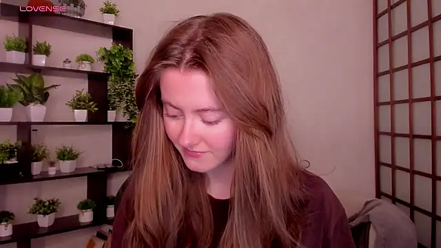 KateCuddle online show from March 25, 2026, 2:50 am