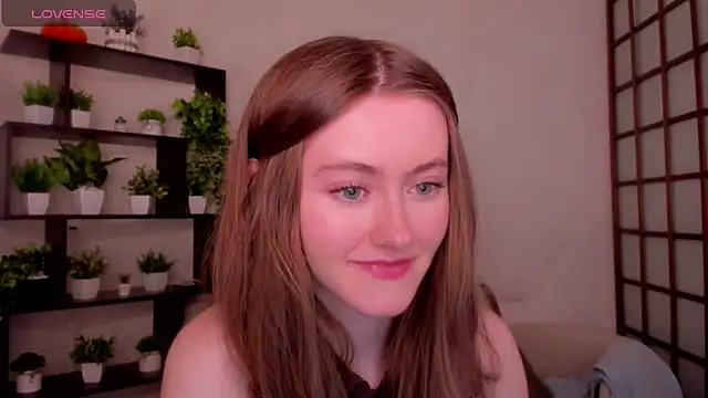 Snapshot of KateCuddle chatting on April 3, 2026, 2:53 am KateCuddle online show from April 3, 2026, 2:53 am