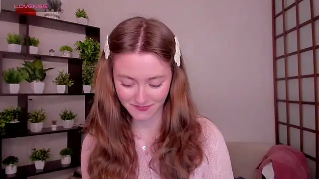 Snapshot of KateCuddle chatting on April 6, 2026, 2:53 am KateCuddle online show from April 6, 2026, 2:53 am