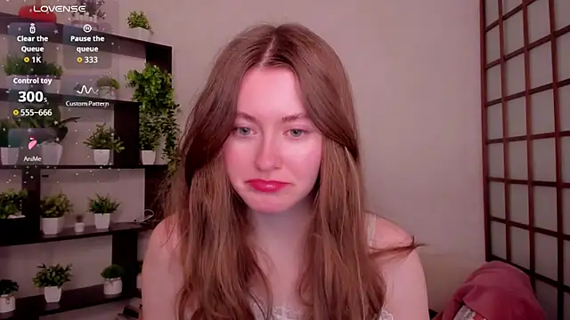 Snapshot of KateCuddle chatting on April 8, 2026, 2:33 am KateCuddle online show from April 8, 2026, 2:33 am