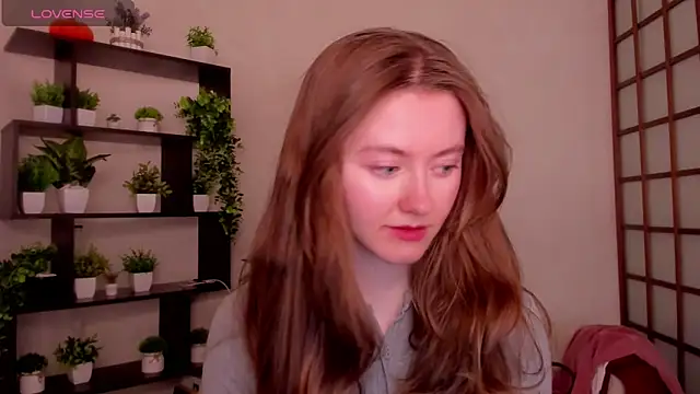 Snapshot of KateCuddle chatting on April 15, 2026, 2:18 am KateCuddle online show from April 15, 2026, 2:18 am