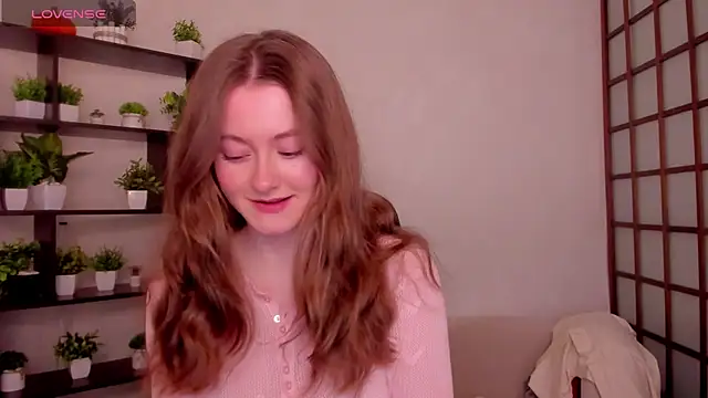 Snapshot of KateCuddle chatting on April 21, 2026, 3:02 am KateCuddle online show from April 21, 2026, 3:02 am