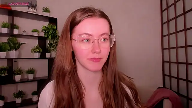 Snapshot of KateCuddle chatting on May 14, 2026, 2:07 am KateCuddle online show from May 14, 2026, 2:07 am
