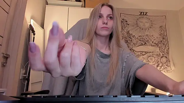 Snapshot of Anna_Fink chatting on March 22, 2026, 7:50 pm Anna Fink online show from March 22, 2026, 7:50 pm