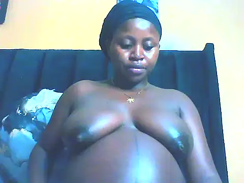 Snapshot of EboniesBelle chatting on June 22, 2026, 7:33 pm EboniesBelle online show from June 22, 2026, 7:33 pm