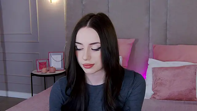 Snapshot of Betty_Bridge chatting on February 17, 2025, 5:36 am Betty Bridge online show from February 17, 2025, 5:36 am