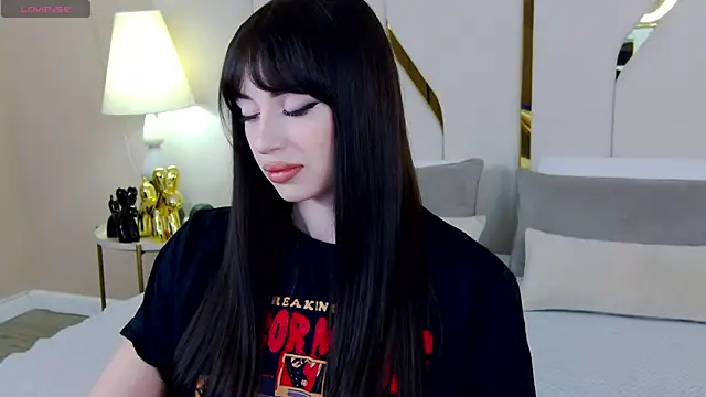 Snapshot of Betty_Bridge chatting on September 15, 2025, 5:18 am Betty Bridge online show from September 15, 2025, 5:18 am