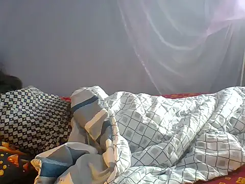 Eminent Ride online show from December 18, 2025, 4:29 am