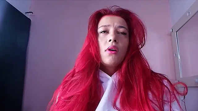 Snapshot of celeste_sea chatting on October 8, 2025, 7:11 pm celeste sea online show from October 8, 2025, 7:11 pm