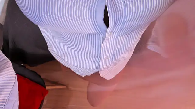 Snapshot of SaharaGarcia__ chatting on October 14, 2025, 6:42 pm SaharaGarcia   online show from October 14, 2025, 6:42 pm