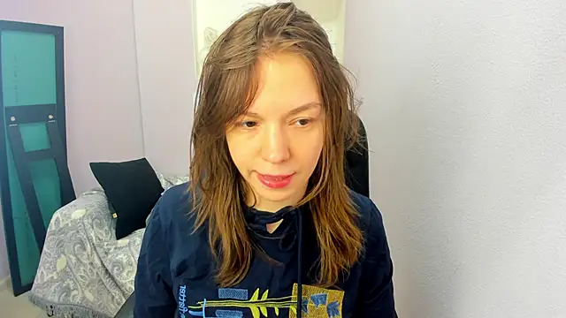 Snapshot of Persephoni chatting on March 21, 2026, 3:37 pm Persephoni online show from March 21, 2026, 3:37 pm