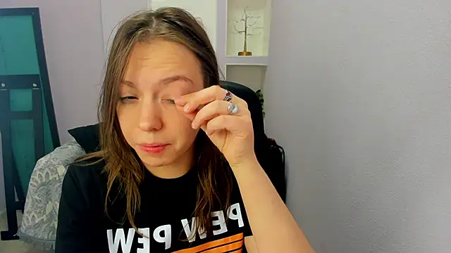 Snapshot of Persephoni chatting on March 22, 2026, 7:23 am Persephoni online show from March 22, 2026, 7:23 am