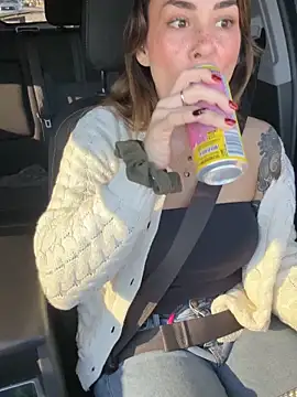 LeaGambit   online show from February 12, 2026, 4:35 pm