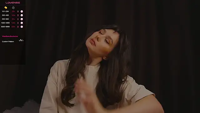 itssophiie online show from December 21, 2025, 9:00 pm