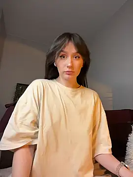 itssophiie online show from June 20, 2026, 7:38 pm