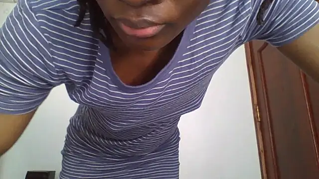 sweet sassy  online show from November 13, 2025, 4:22 am