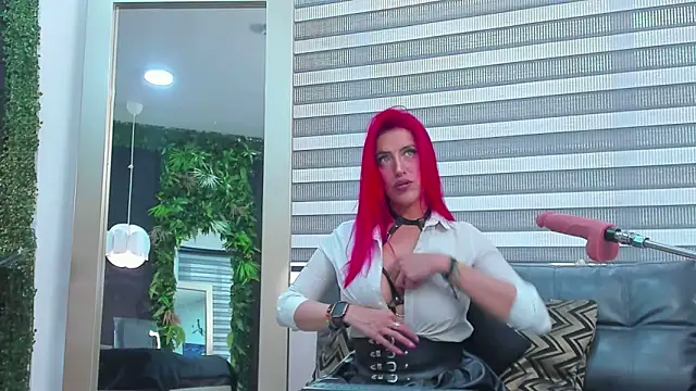 Snapshot of AllissaBrowm chatting on October 6, 2025, 4:59 pm AllissaBrowm online show from October 6, 2025, 4:59 pm