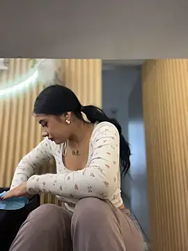 clarachanelricek online show from December 17, 2025, 6:14 pm