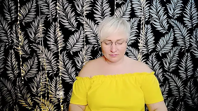 Olivia playful online show from May 8, 2026, 11:04 am