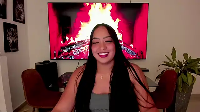 brunetenikole02 online show from October 17, 2025, 2:04 am