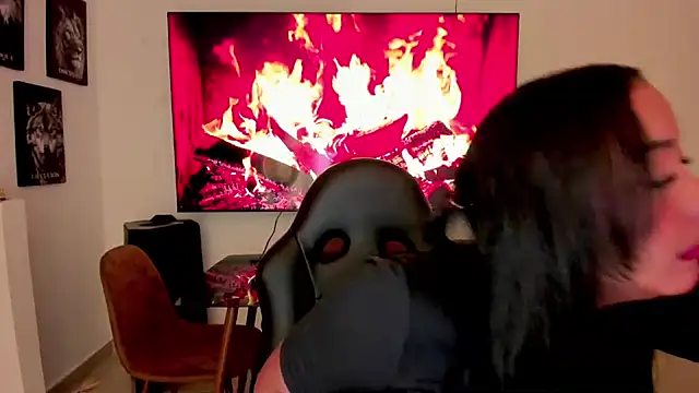 brunetenikole02 online show from October 18, 2025, 2:03 am