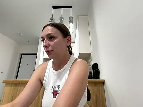 Snapshot of Janeee chatting on September 24, 2025, 11:19 pm Janeee online show from September 24, 2025, 11:19 pm