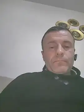 Snapshot of muscularsexy chatting on February 17, 2025, 9:41 pm muscularsexy online show from February 17, 2025, 9:41 pm