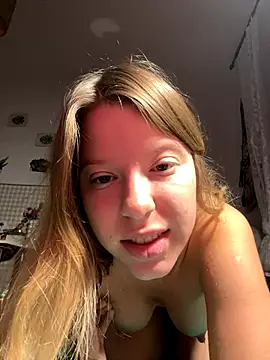 Snapshot of kimczii chatting on October 1, 2025, 6:19 am kimczii online show from October 1, 2025, 6:19 am