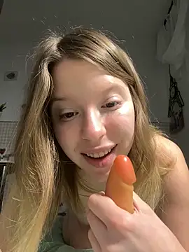 kimczii online show from March 11, 2026, 7:14 am