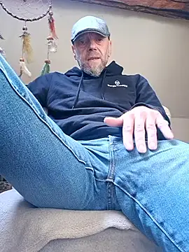 eddouxxx78 online show from October 4, 2025, 9:18 am