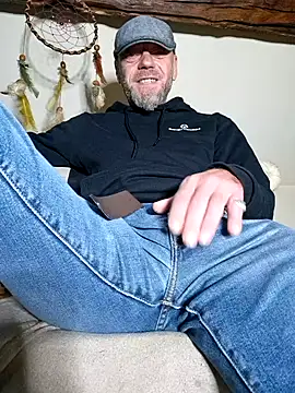 eddouxxx78 online show from October 5, 2025, 5:50 am