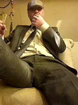 eddouxxx78 online show from March 12, 2026, 5:19 pm