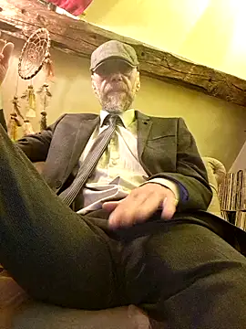 Snapshot of eddouxxx78 chatting on May 10, 2026, 12:32 pm eddouxxx78 online show from May 10, 2026, 12:32 pm