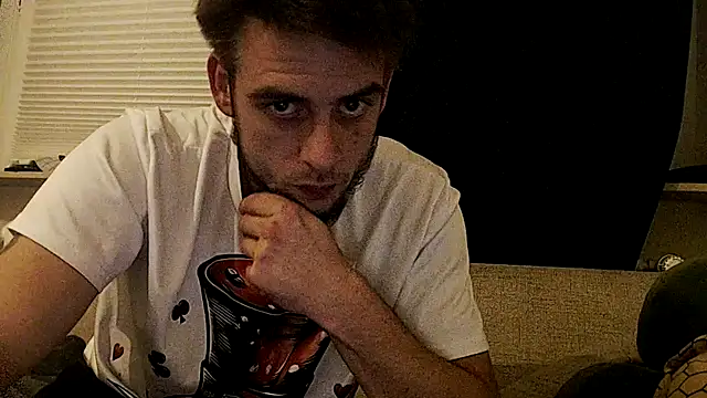 Snapshot of Youngtimer_1997 chatting on September 25, 2025, 8:23 pm Youngtimer 1997 online show from September 25, 2025, 8:23 pm