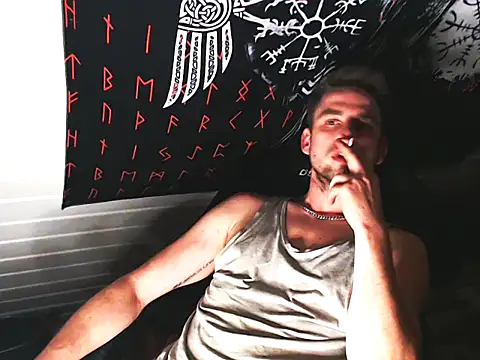 Snapshot of Youngtimer_1997 chatting on March 24, 2026, 1:21 am Youngtimer 1997 online show from March 24, 2026, 1:21 am