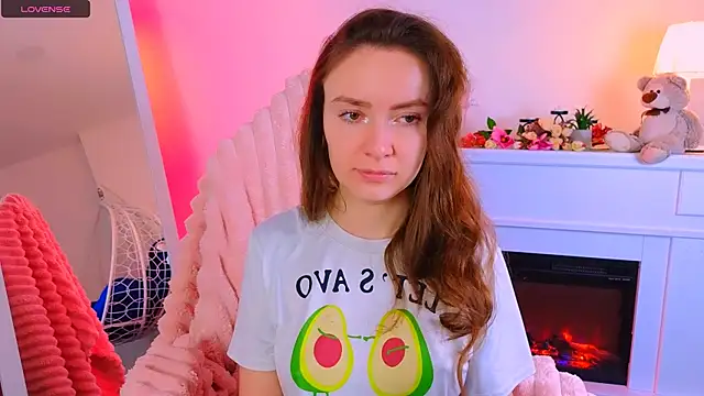    Emily    online show from March 10, 2025, 7:32 am