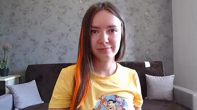    Emily    online show from September 14, 2025, 1:10 pm