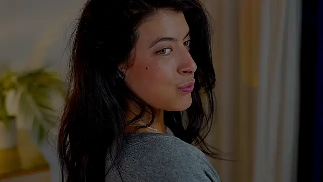 Snapshot of anabelcurvy chatting on November 17, 2025, 6:03 pm anabelcurvy online show from November 17, 2025, 6:03 pm