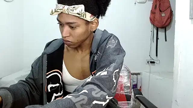 angelamarie1 online show from October 10, 2025, 11:31 am