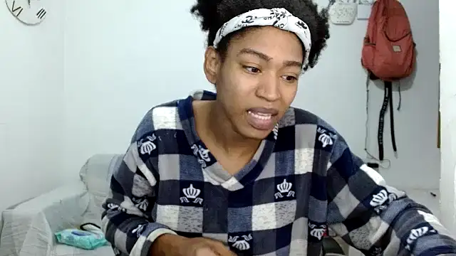 angelamarie1 online show from October 21, 2025, 12:22 am