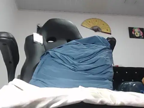 pamelabigcock69 online show from June 27, 2026, 2:01 pm