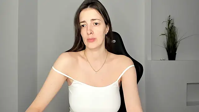 Sabrina Mur online show from December 11, 2024, 2:11 pm