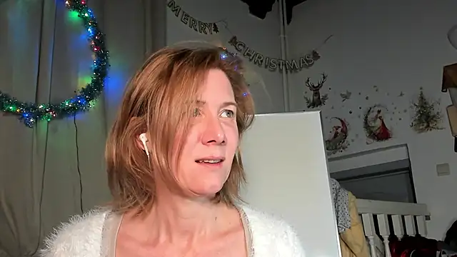 Lola Belgium online show from December 16, 2024, 6:38 pm