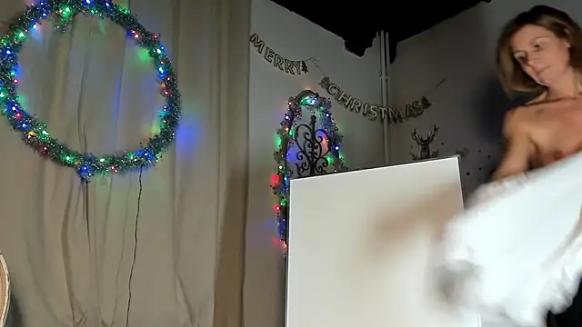 Lola Belgium online show from December 23, 2024, 4:17 pm