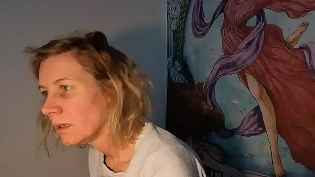 Lola Belgium online show from May 10, 2026, 6:07 am